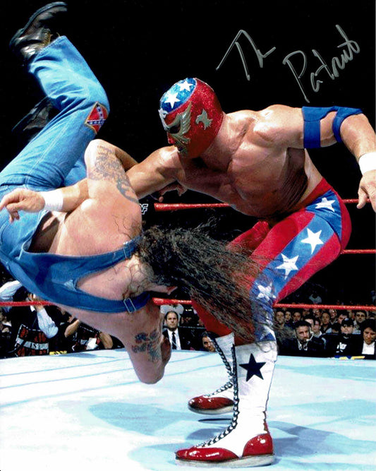 The Patriot (Del Wilkes) Pose 3 Signed Photo COA