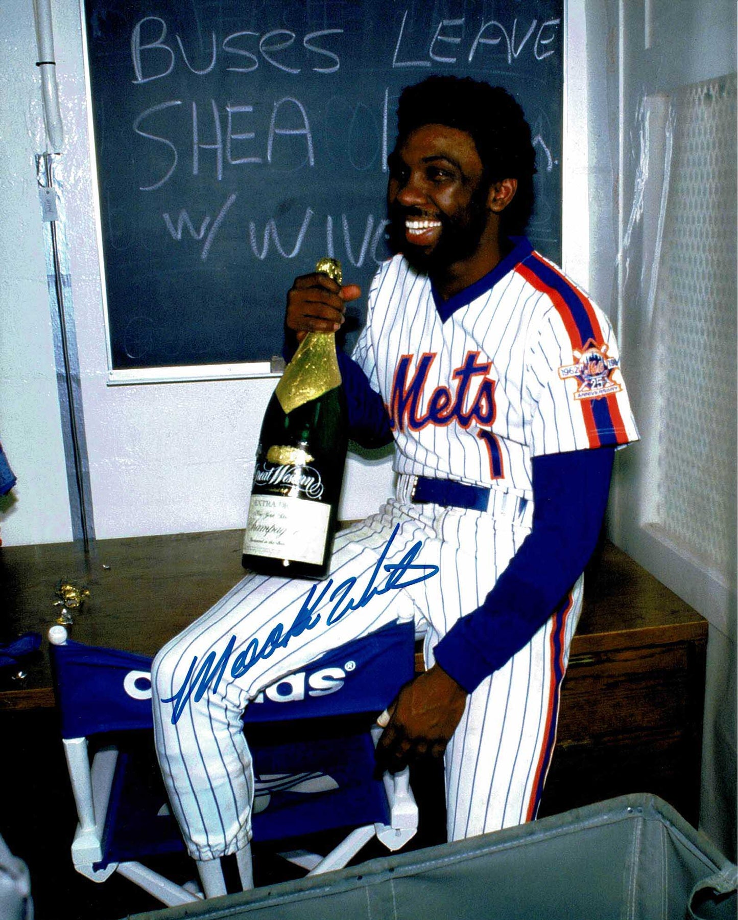 Mookie Wilson Pose 1 Signed Photo COA