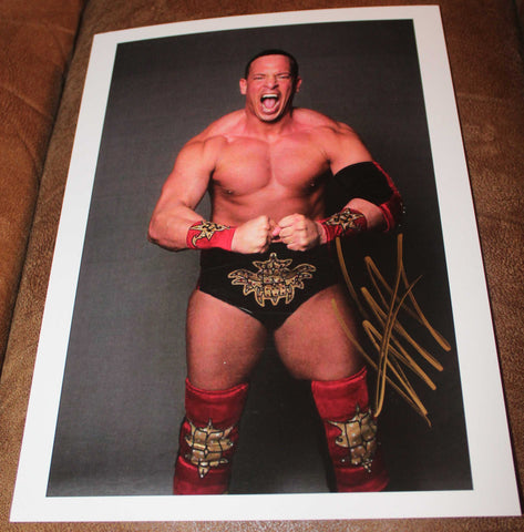 Kevin Matthews Pose 1 8x11.5 Signed Photo