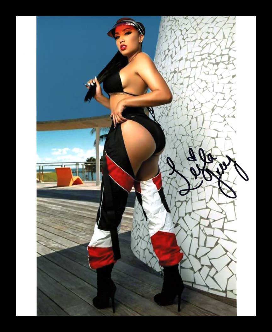 Leila Grey Pose 2 Signed Photo COA