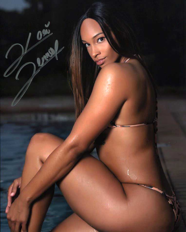 Kaci Lennox Pose 1 Signed Photo
