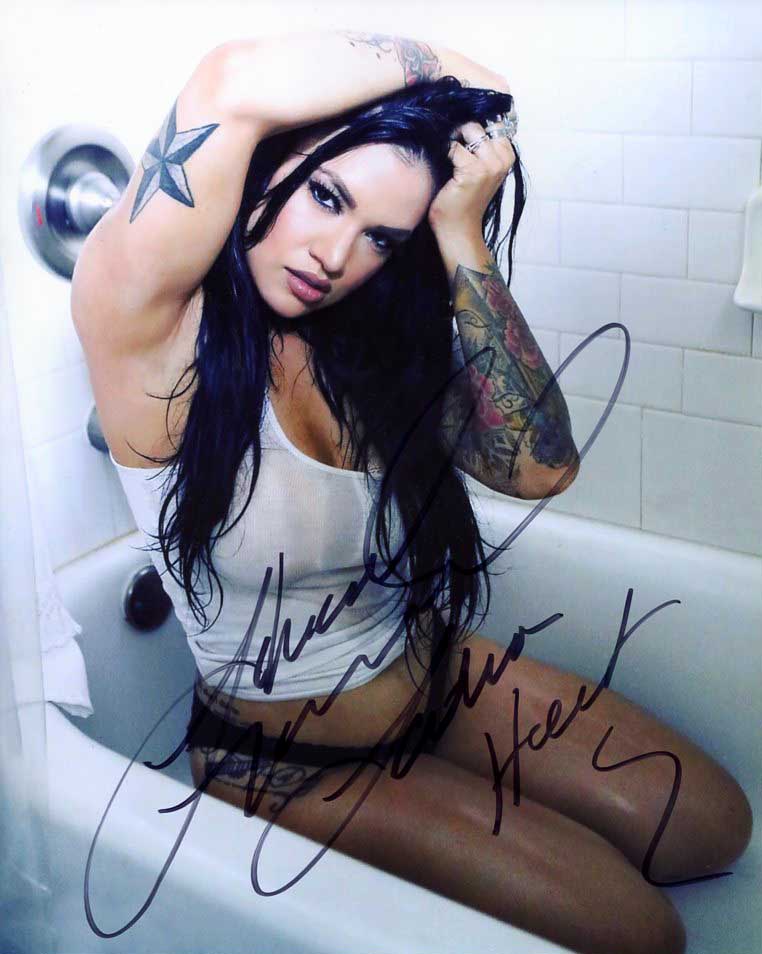 Shaul Guerrero (Raquel Diaz) Pose 5 Signed Photo COA