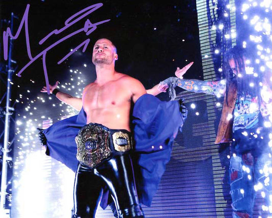 Matt Tavern Pose 2 Signed Photo COA