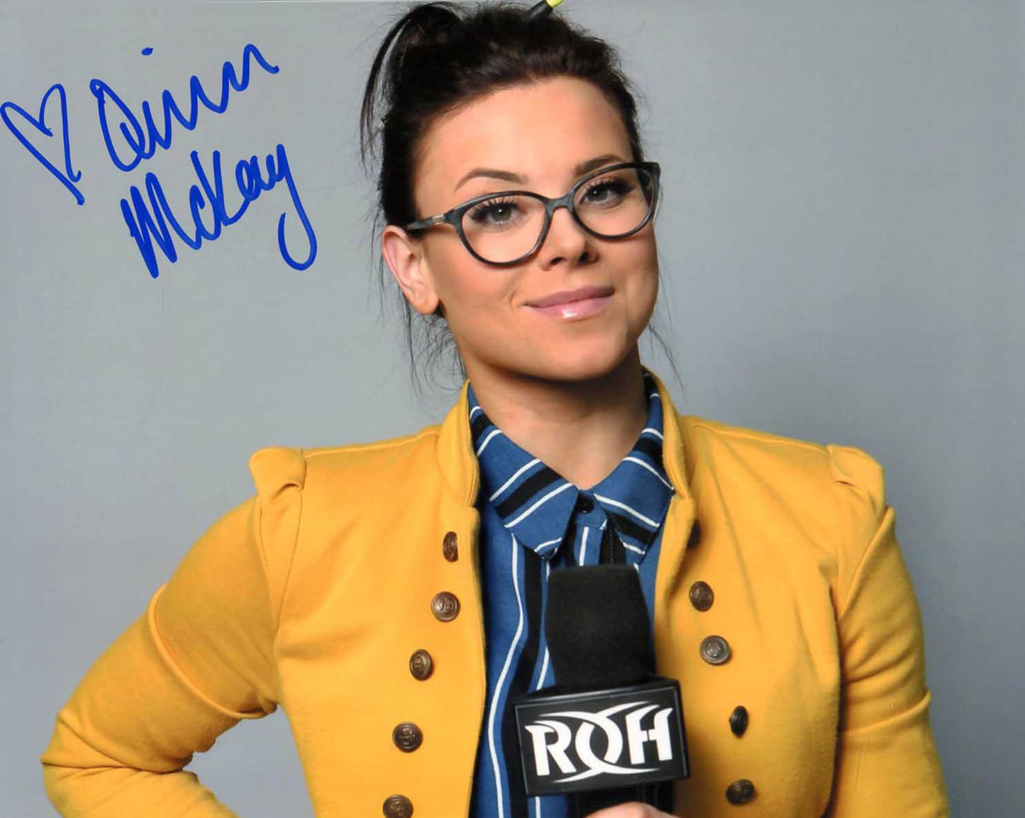 Quinn Mckay (Kelly Kincaid) Pose 2 Signed Photo COA