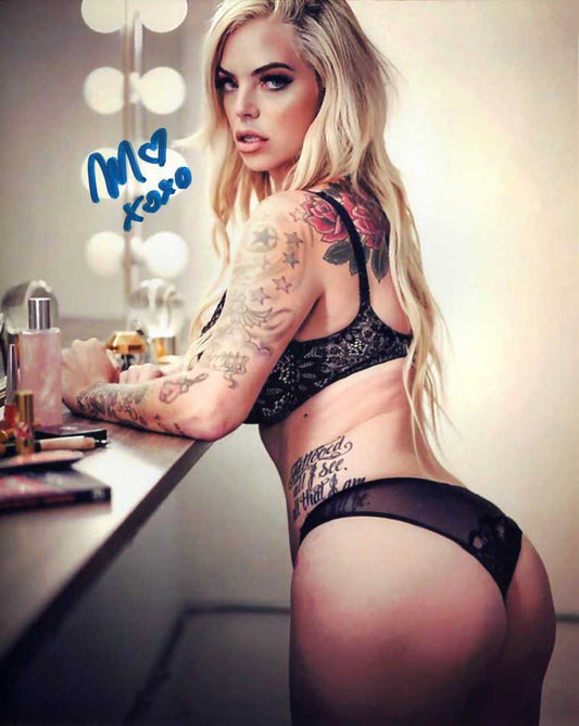 May Valentine (Mayra Dias Gomes) Pose 1 Signed Photo COA