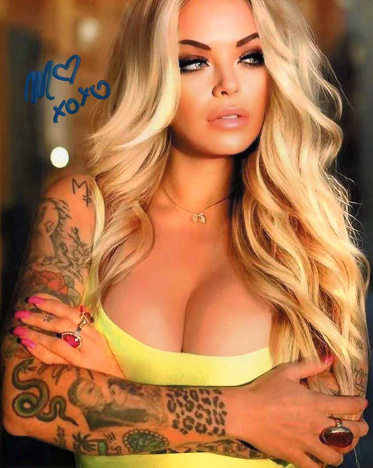 May Valentine (Mayra Dias Gomes) Pose 2 Signed Photo COA