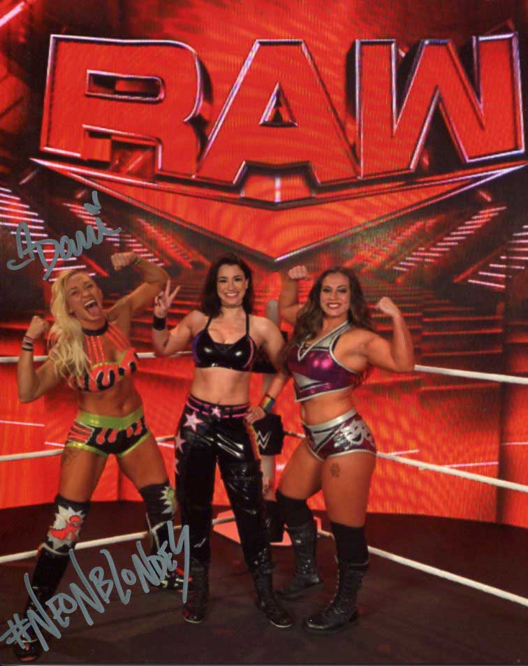 Dani Mo "Dino-Myte" Signed 8x10 Color Photo