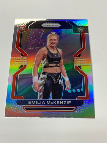 Emilia McKenzie 2022 WWE Prizm Silver Rookie Card #182