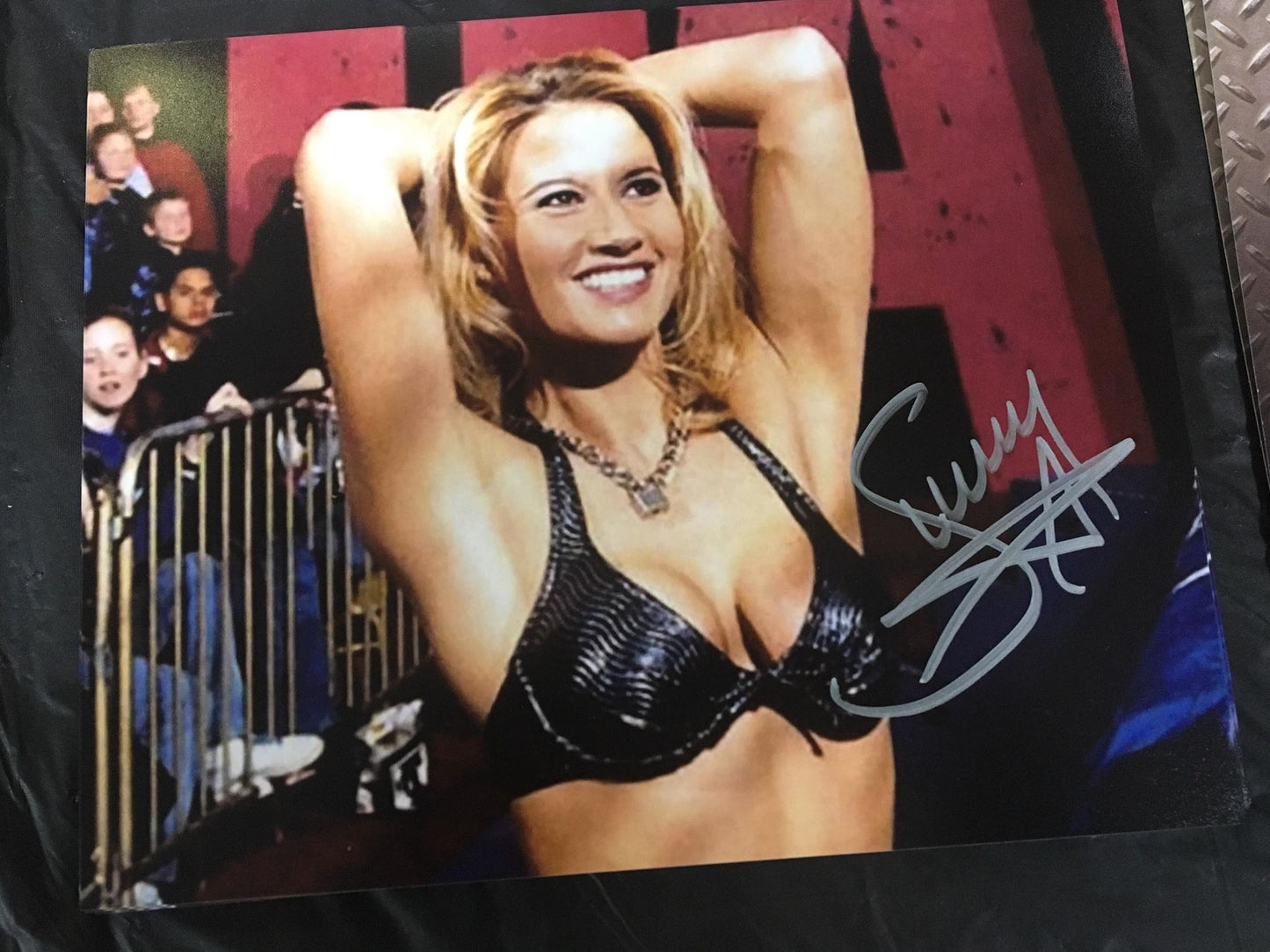 Sunny Pose 5 Signed Photo COA