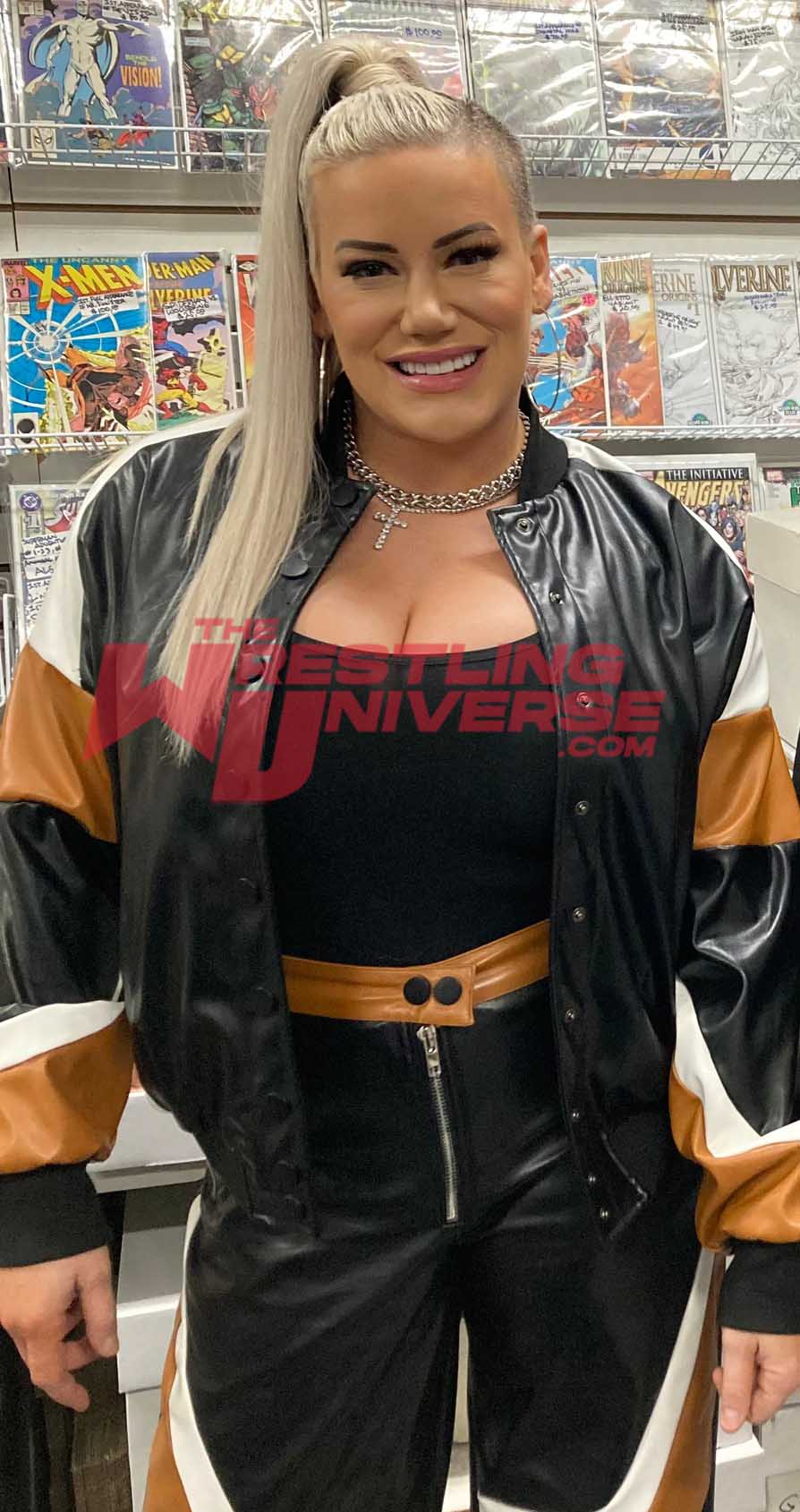 Frankie Monet (Taya Valkyrie) Pose 3 Signed Photo COA