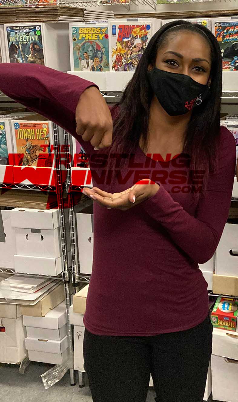 Red Velvet AEW Pose 2 Signed Photo COA